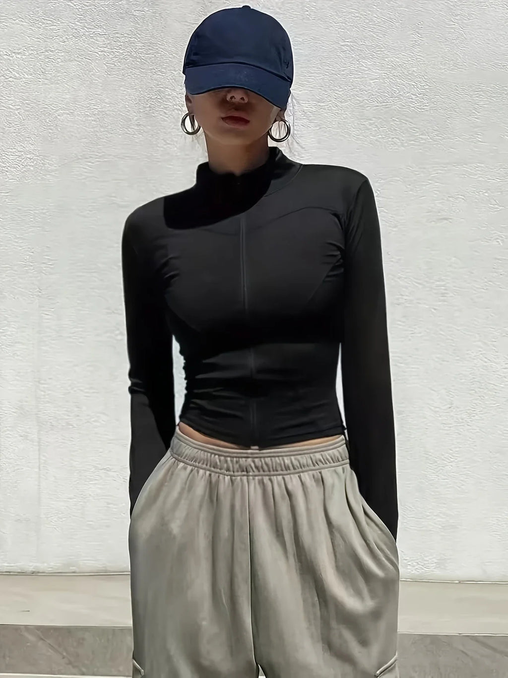 Slim Fit Zip-Up Crop Top Long Sleeve